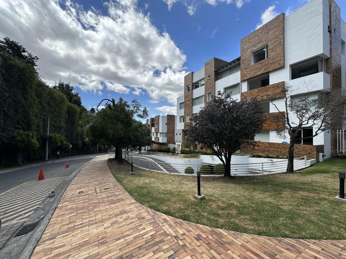Departamento con Terraza de Venta en Monteserrín — imagen 10
