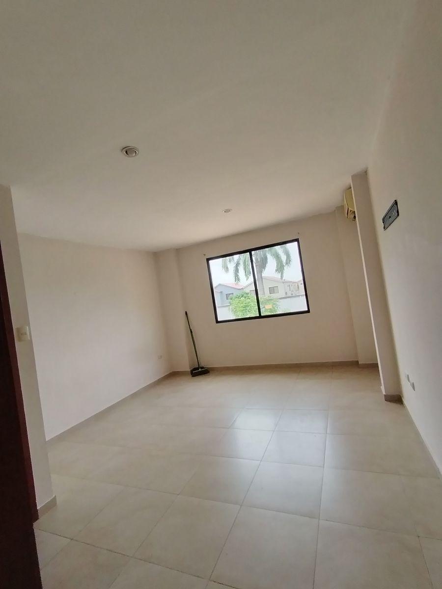 Venta Casa en Ciudad Celeste, Guayas — imagen 3