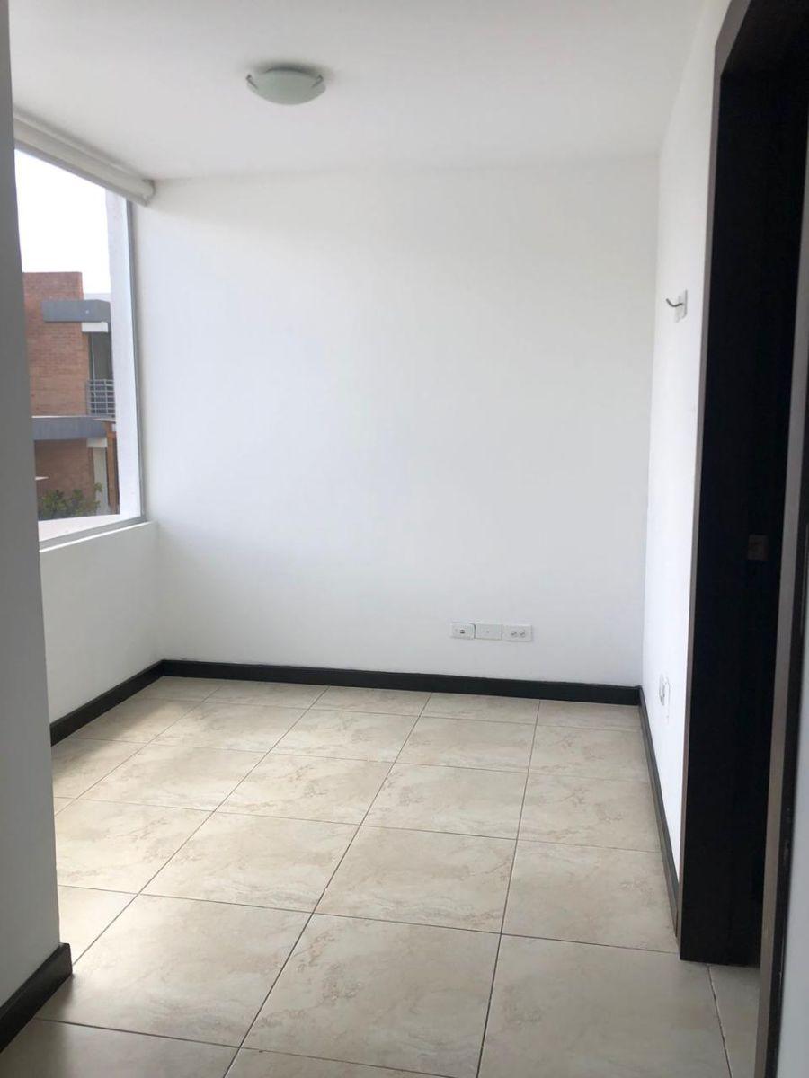 Casa de Venta de 3 Habitaciones en Tumbaco — imagen 4