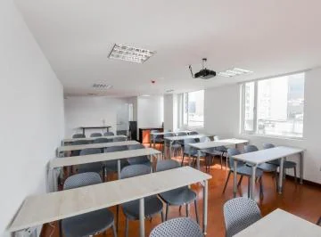 Oficina en Venta 60 m² en un Solo Ambiente, Sector La Carolina — imagen 2