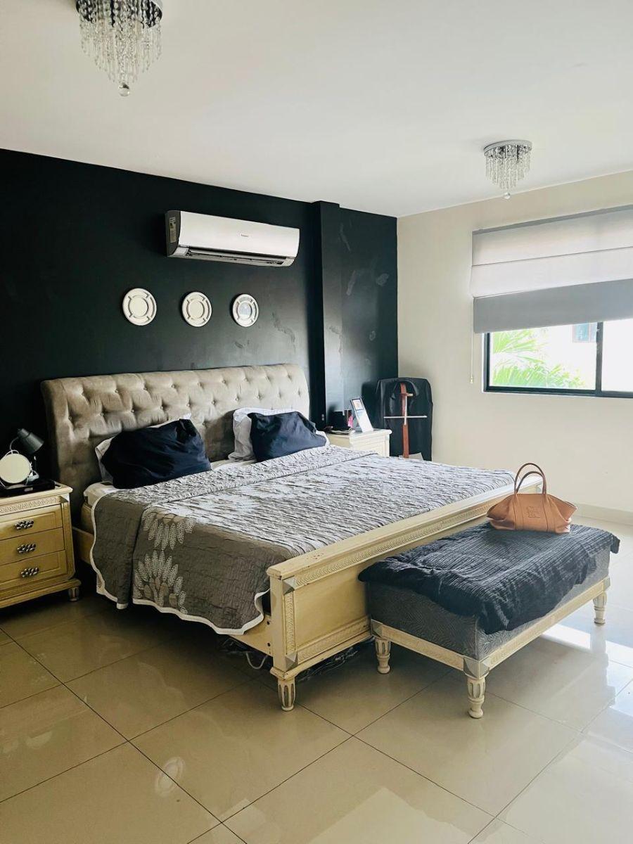Samborondón, Vendo Casa, 4 Habitaciones + Estudio + Piscina, Guayas — imagen 2