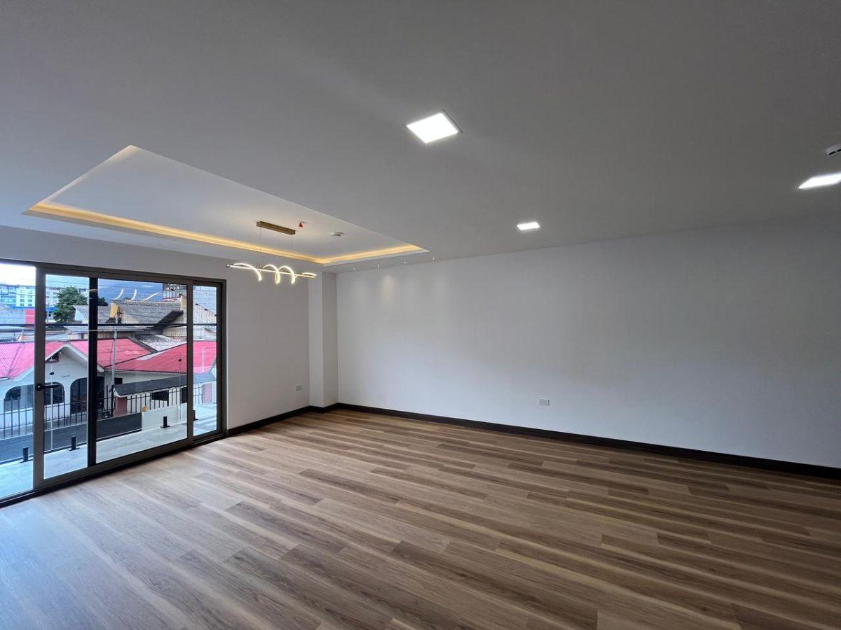Dúplex por Estrenar con Terraza y Balcón, Excelente Ubicación, Azuay — imagen 4