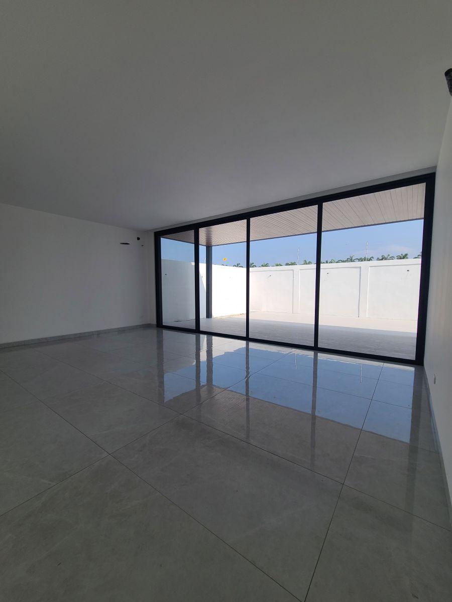 Casa de Estreno en Venta Urb. Punta Barranca, Nuevo Samborondon, Guayas — imagen 10