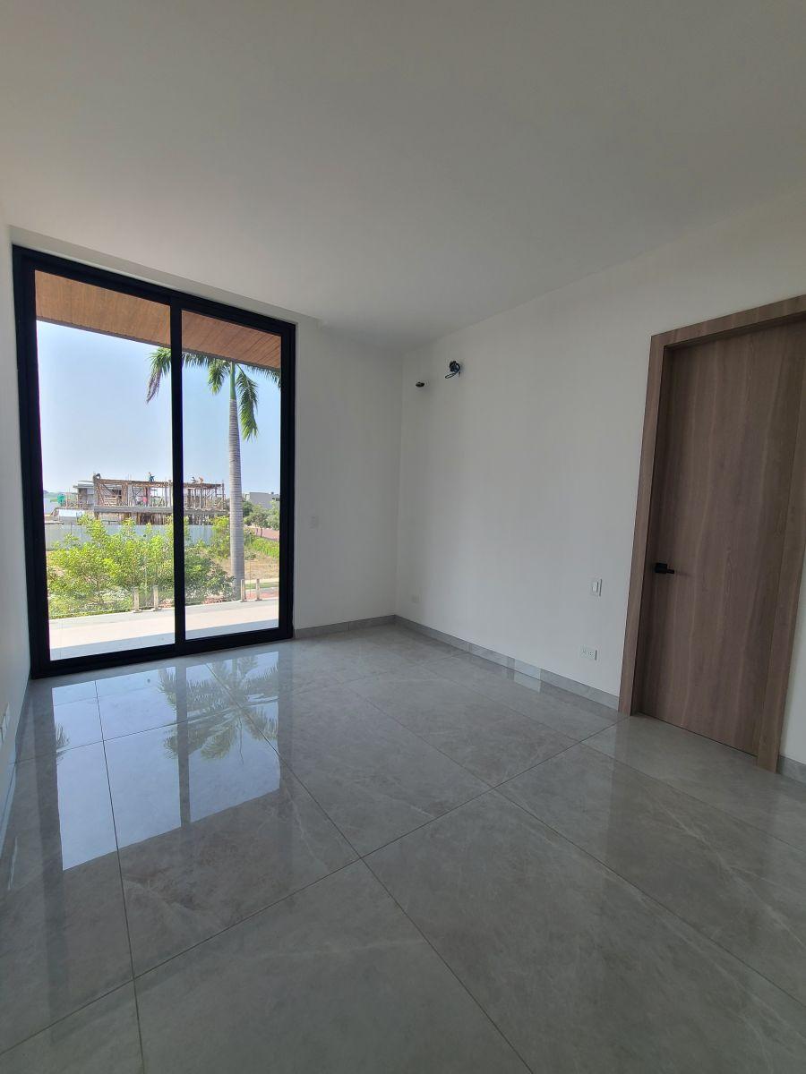 Casa de Estreno en Venta Urb. Punta Barranca, Nuevo Samborondon, Guayas — imagen 4