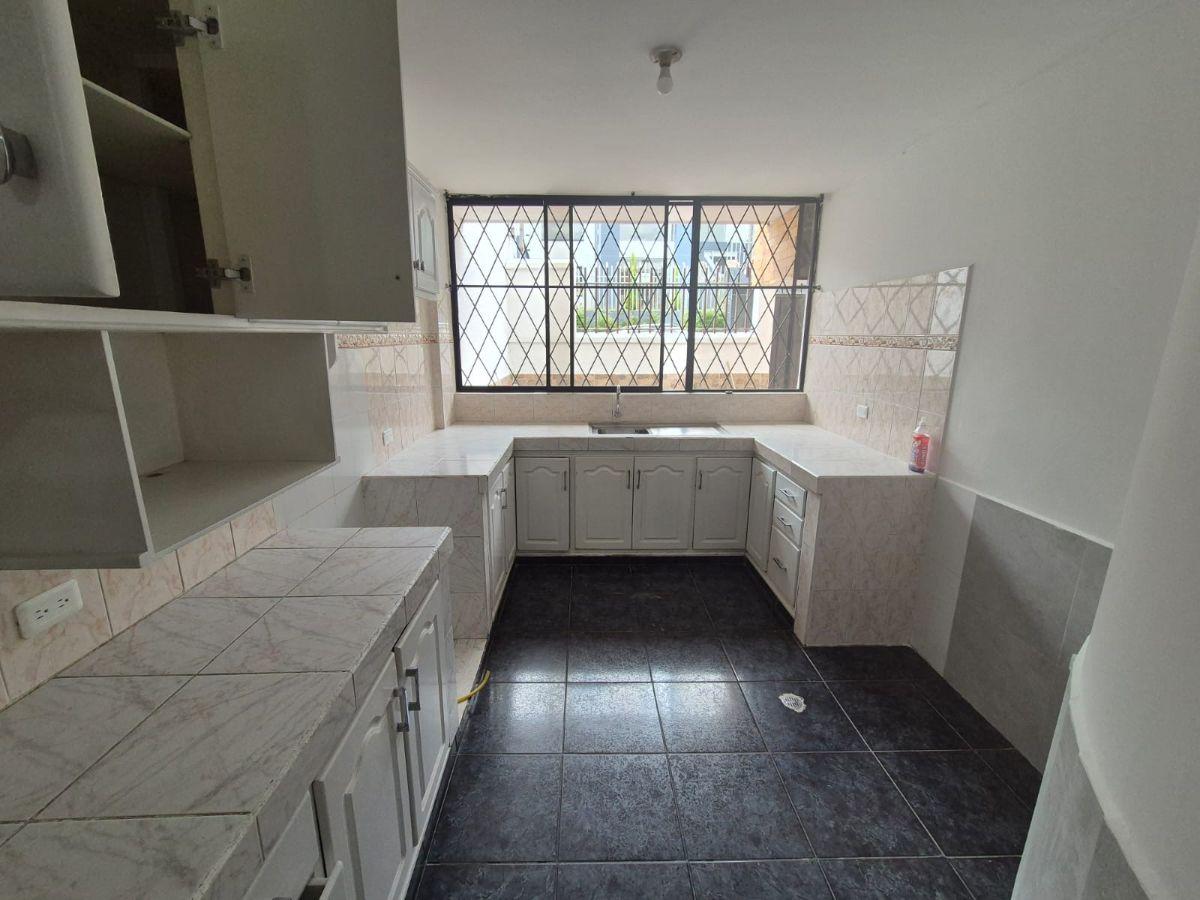 Casa Rentera en Venta – Sector Puente 3, Valle de Los Chillos — imagen 10