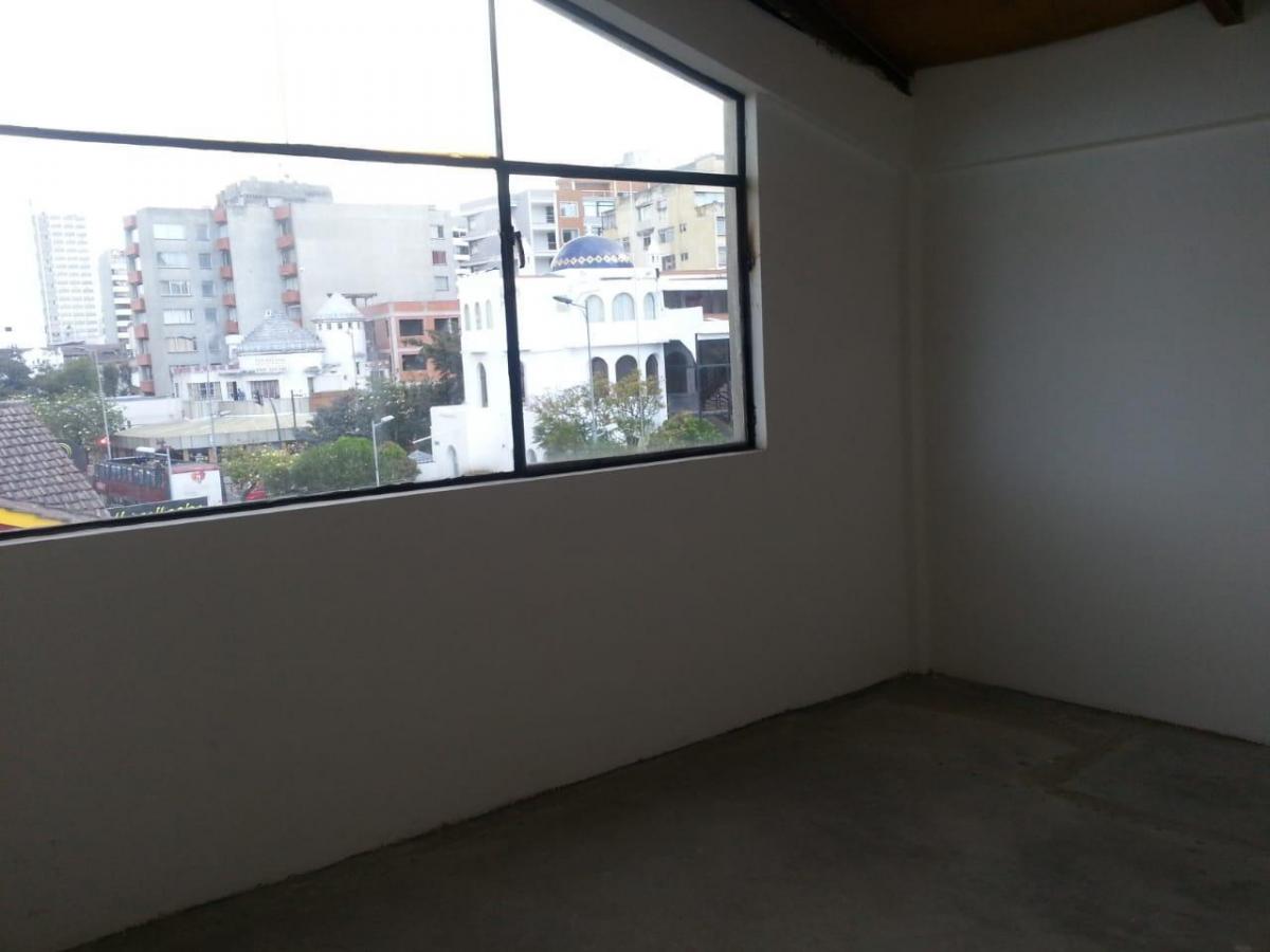 Hostal de Venta Mariscal, Remodelado, 21 Habitaciones con Baño Privado, $299 Mil — imagen 2