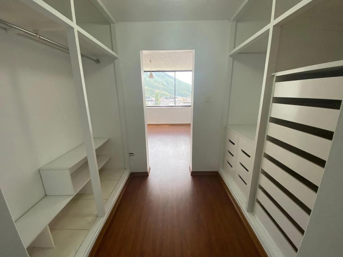 Departamento en Venta Mastodontes, Sector Carcelén — imagen 2