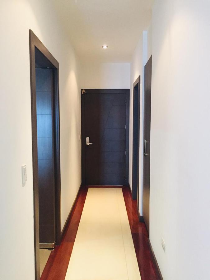 Vendo de Oportunidad - Quito Tennis Hermoso Departamento de Lujo, 2 Dorm. con Piscina Gimnasi — imagen 7