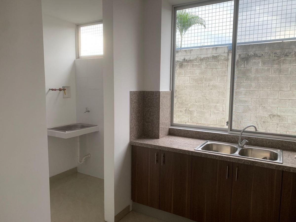 Departamento de Estreno en Venta en Bosques de Los Ceibos, Guayas — imagen 7
