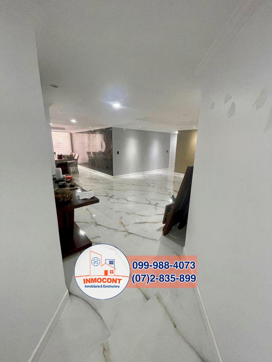 En Venta Amplio Departamento Remodelado sector Av Ordoñez Lasso garaje Para 2 Vehículos, Azuay — imagen 9