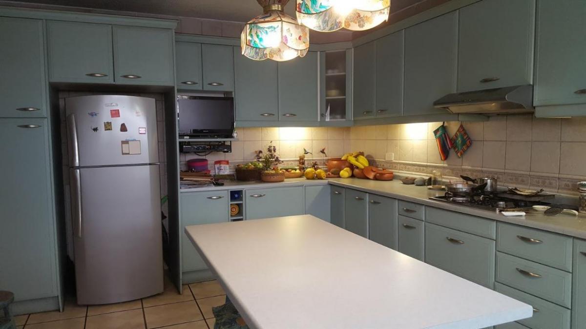 H/ Portugal, Departamento con Jardines en Venta, 290.000 Usd — imagen 8