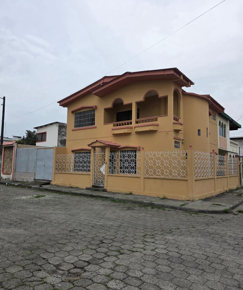 Casa en Venta Full Remodelada de 4 Habitaciones en Alborada 8ava Etapa - Norte Gye, Guayas — imagen 10