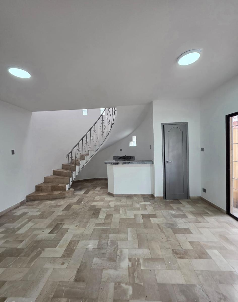Casa en Venta Full Remodelada de 4 Habitaciones en Alborada 8ava Etapa - Norte Gye, Guayas — imagen 7