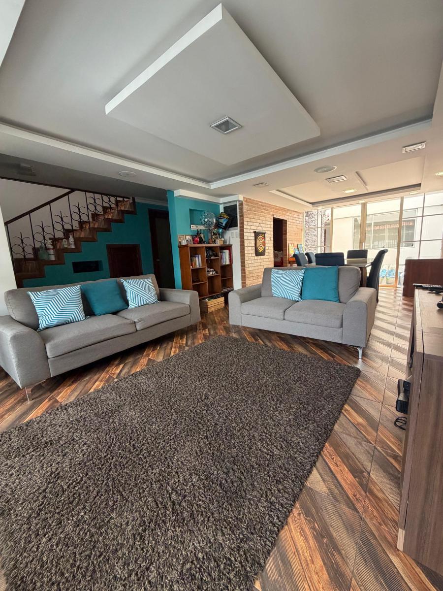 Casa Remodelada en Venta – San Carlos, Quito — imagen 10