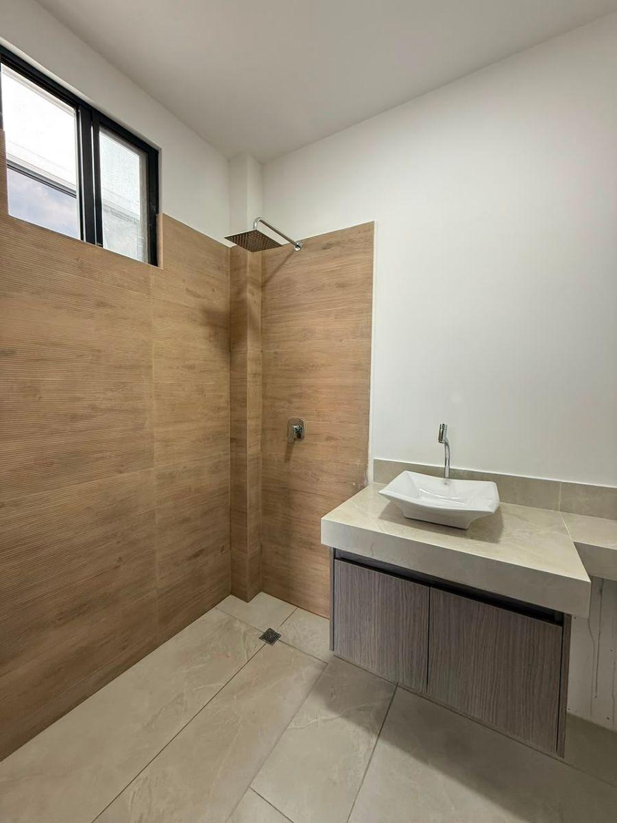 Casa en Venta de 4 Dorm. de Estreno - La Joya Etapa Aguamarina - Sector Aurora Daule, Guayas — imagen 4