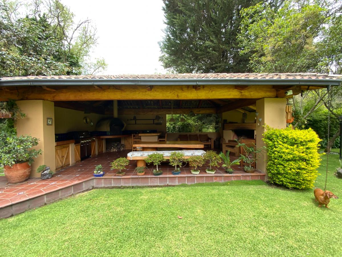 Vendo Hermosa Propiedad Sector Los Cerros Golf Club Cuatro Dorm. — imagen 3