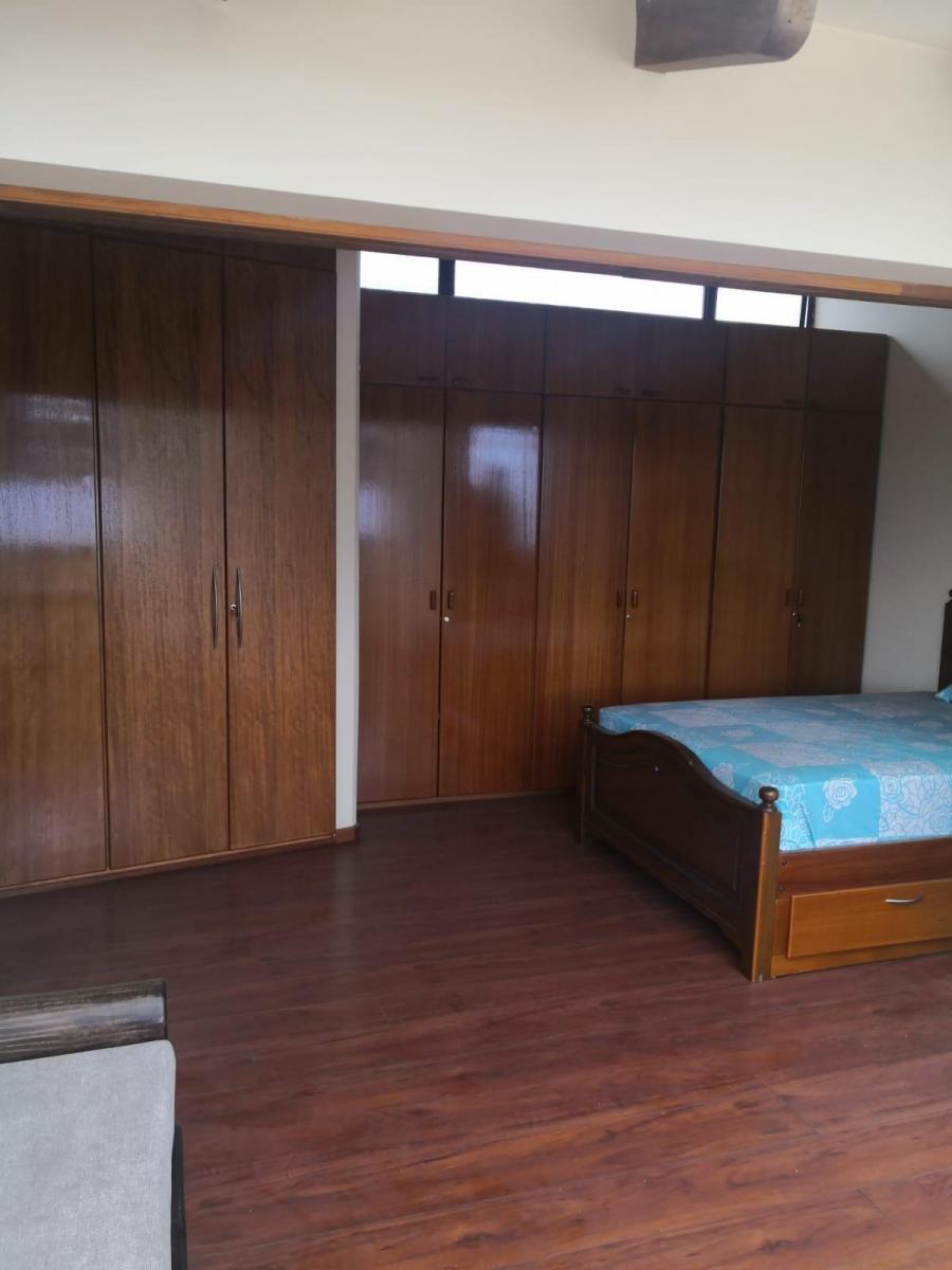 Vendo Amplio Departamento Sector San Gabriel Quito — imagen 3