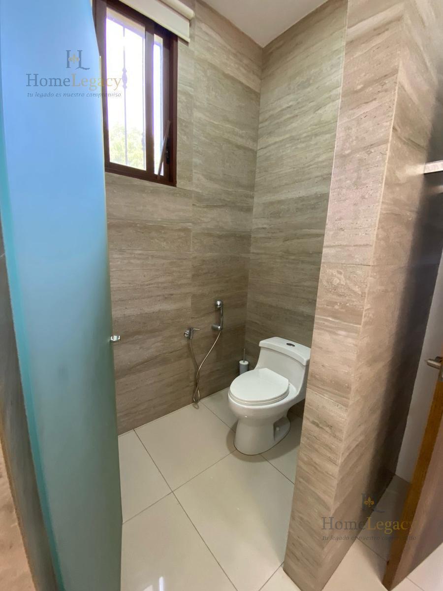 Casa en Venta con Piscina en Samborondón: Lujo en Una Sola Planta Am, Guayas — imagen 4