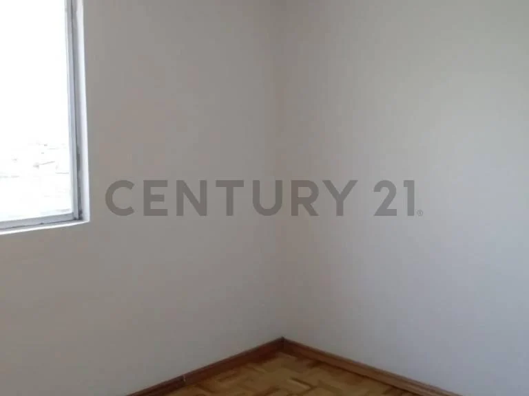 De Oportunidad Casa Norte de Quito por La Ant — imagen 3