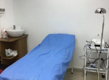 Local de 115 m² en Venta Sector Clínica Los Pinos con Parqueaderos de Visitas — imagen 2
