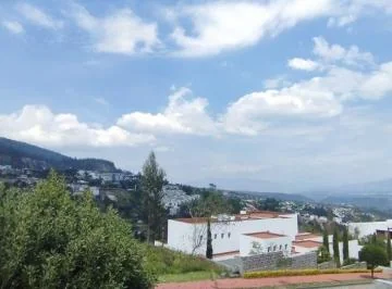 Espectacular Terreno 1056 m² Urbanización de Primera Cerros de Cumbaya. Linda Vista y Seguridad 24/7 — imagen 4