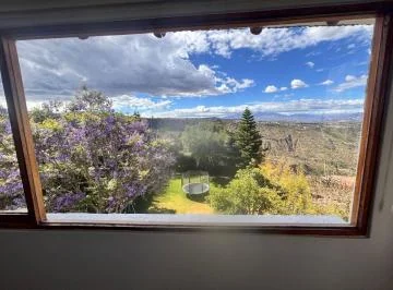 En Venta Descubre La Casa de Tus Sueños en Nayón — imagen 3