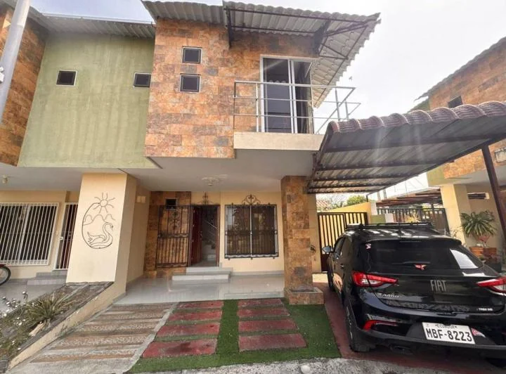 Casa de Venta en Portoviejo Zona Ciudadela Santos, Manabí — imagen 1