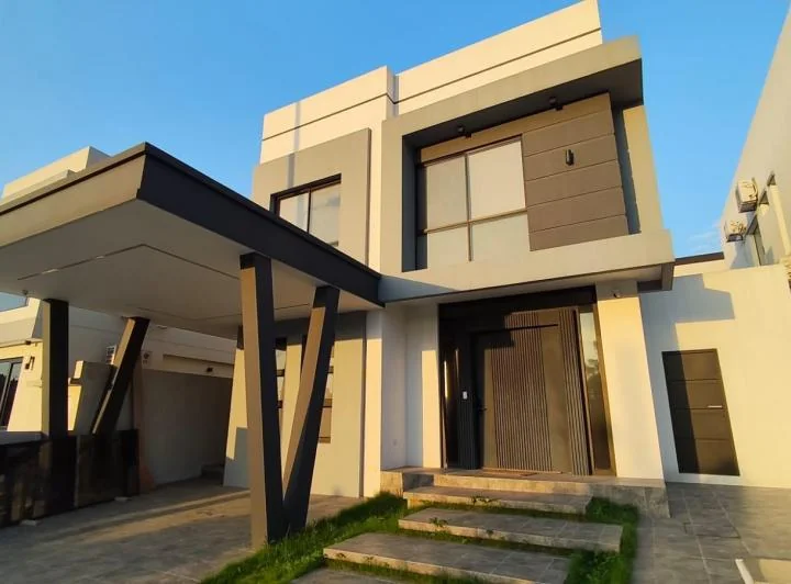 Casa en Venta, Urbanizacion El Condado Vicolinci, Irir, Guayas — imagen 1