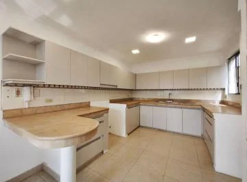 Casa en Venta con 4 Dorm. en Samborondón Km 3 Urb. Camino del Rio Atras del Liceo Panamericano, Guayas — imagen 2