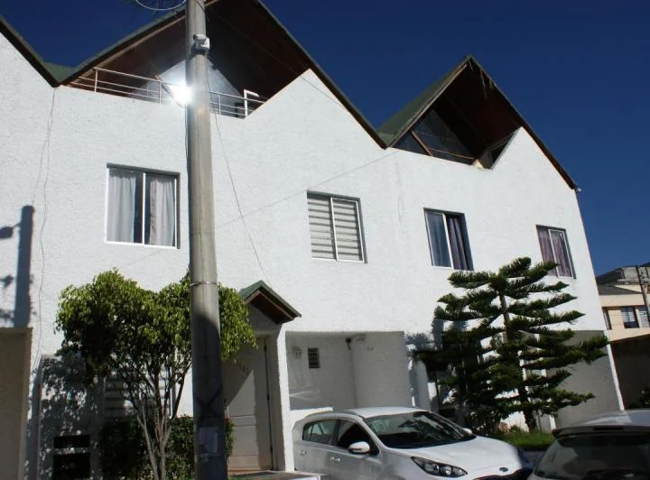 Casa - Venta - Conjunto - Norte - Quito - Acabados de Lujo — imagen 1