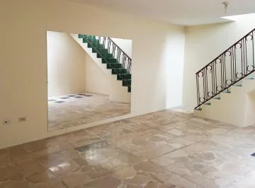 Vendo Casa Independiente Vivienda /empresas Quito Tenis Bajo Sector La "Y" — imagen 2