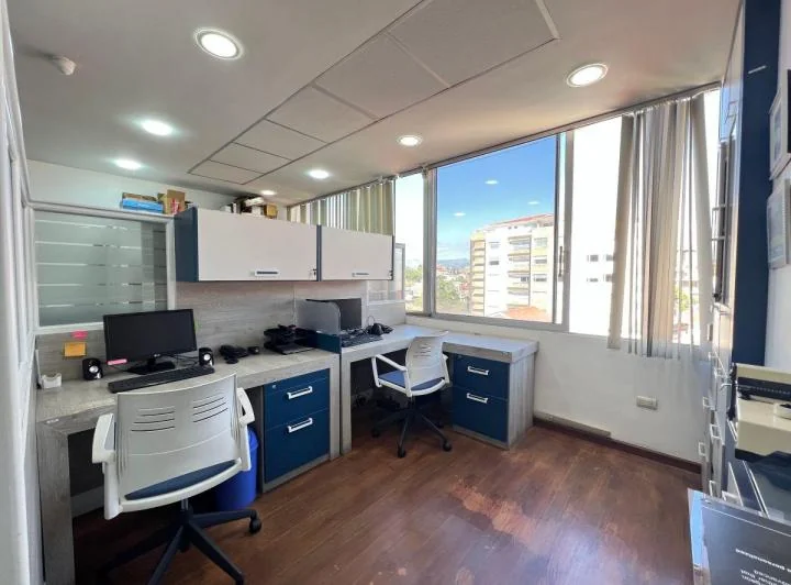 Oficina en Venta – Sector El Estadio | Cuenca, Azuay — imagen 1