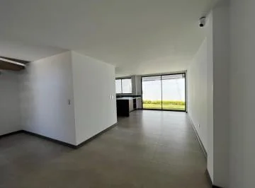 Tumbaco, Casa Independiente en Venta con Jardín, en Exclusivo Conjunto C17 — imagen 2