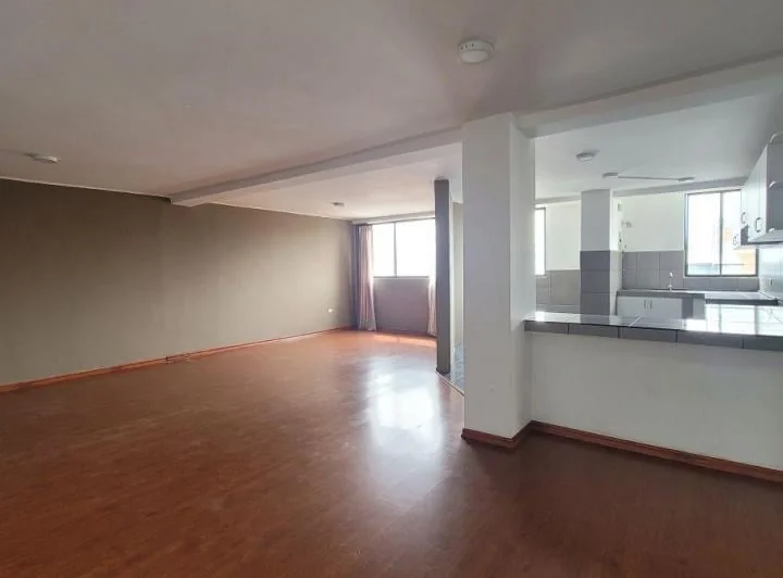 Amplio Departamento de 3 Habitaciones en Venta – Sector El Edén, Junto a Solca — imagen 1