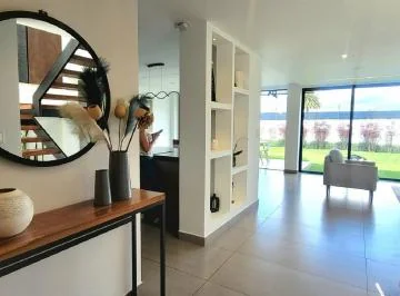 Casa en Venta en Conjunto con 120 m² Jardín Posterior — imagen 5