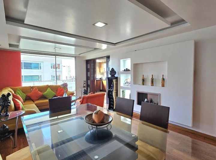 Venta Departamento de Oportunidad en Urb. Jardines de Amagasi con Seguridad de Primera, Solca — imagen 1