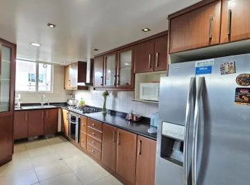 Venta Departamento de Oportunidad en Urb. Jardines de Amagasi con Seguridad de Primera, Solca — imagen 2