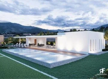 Vendo Hermoso Terreno en Estrategica Ubicación, Cumbayá. Provincia de Pichincha — imagen 5