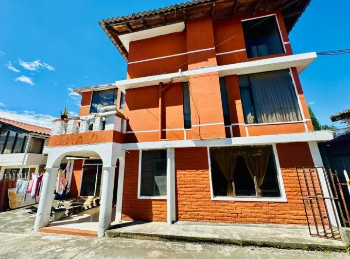 Venta Casa Rentera 6 Departamentos en La Armenia — imagen 1