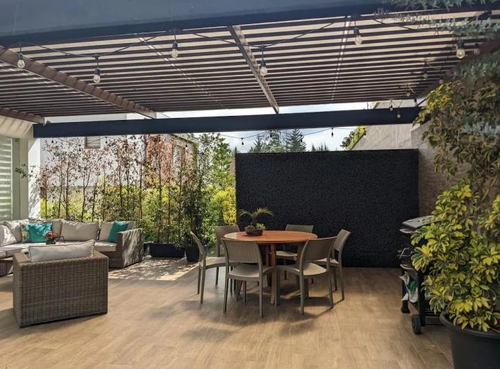 Espectacular Casa 3 Dorm. (Opción a 4), Amplios Jardines, Urbanización Privada, Nayón — imagen 1
