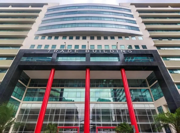 Oficina en Venta Edificio Trade Building. F. Brito, Guayas — imagen 1