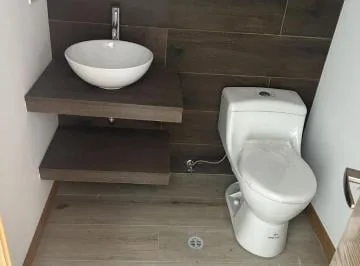 Bello Departamento en Venta Urb. El Condado — imagen 4