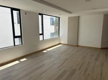 Bello Departamento en Venta Urb. El Condado — imagen 2