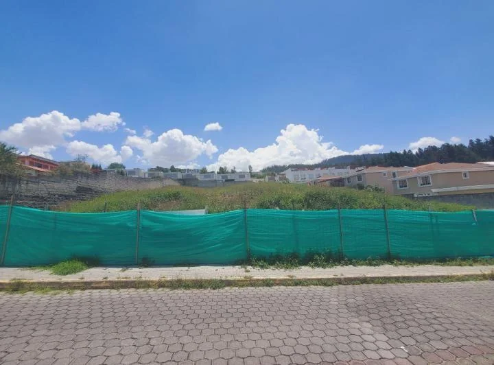 Terreno en Venta en La Armenia Sector Parque Metropolitano Los Chillos — imagen 1
