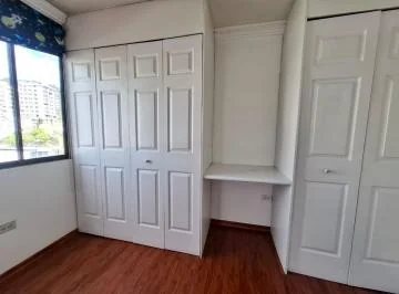 Departamento Duplex de Venta de 4 Dorm. Sector Gaspar de Villaroel — imagen 3