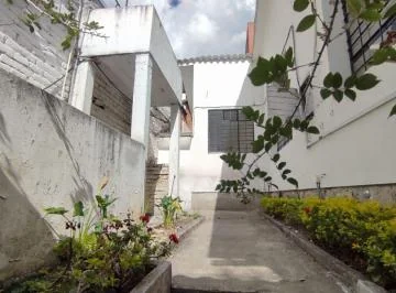 Venta Casa en La Floresta (Diagonal Al Cine Ochoymedio) — imagen 5