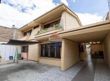 Casa en Venta – Sector Hospital Iess - Ibarra, Imbabura — imagen 2