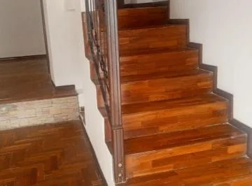 Vendo Casa Rentera con Departamento Renta Sector Vaca de Castro — imagen 4
