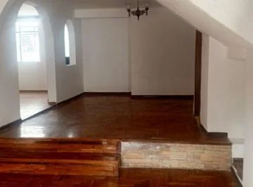 Vendo Casa Rentera con Departamento Renta Sector Vaca de Castro — imagen 3