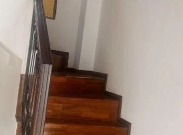 Vendo Casa Rentera con Departamento Renta Sector Vaca de Castro — imagen 2